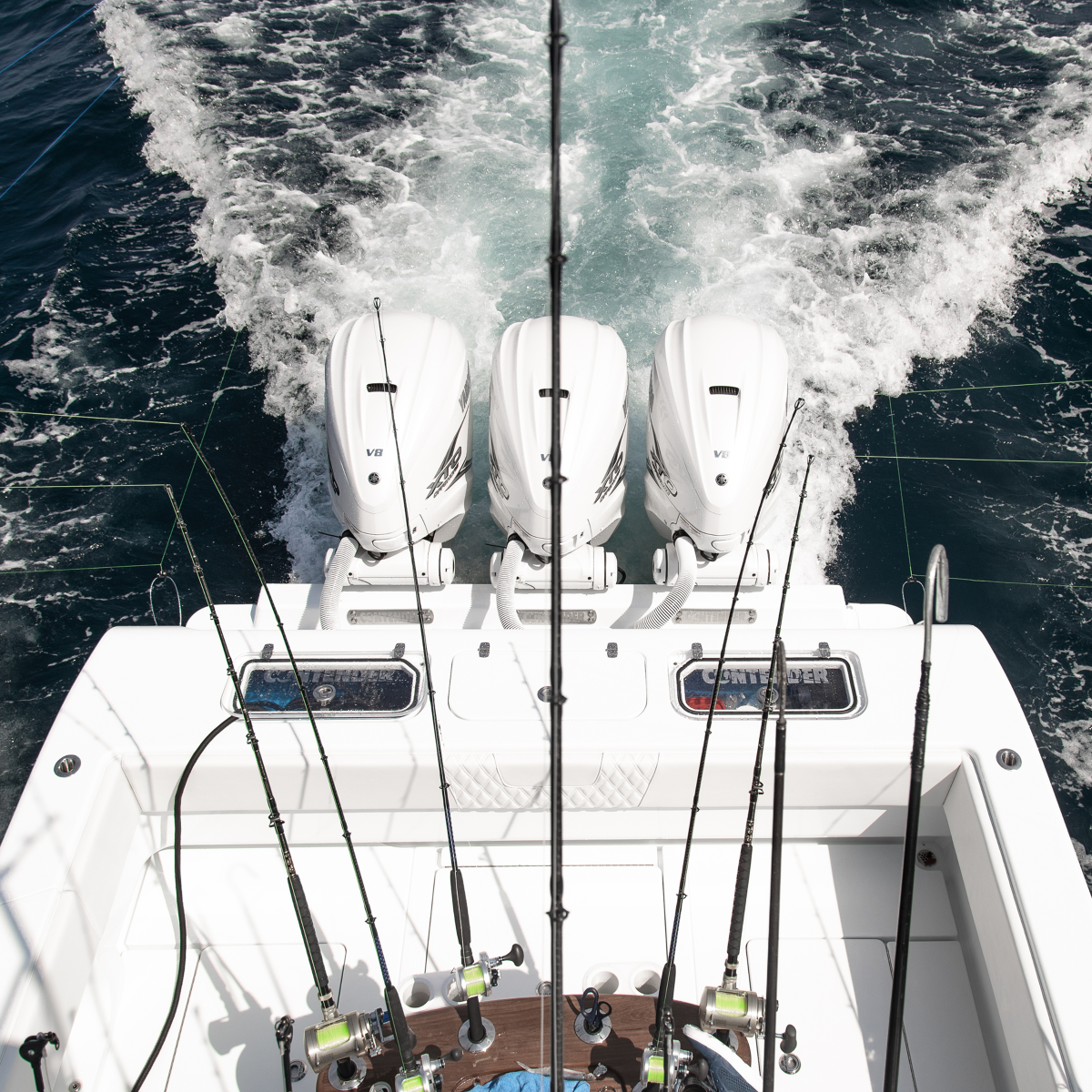 Watersports_ECom Boat from tower