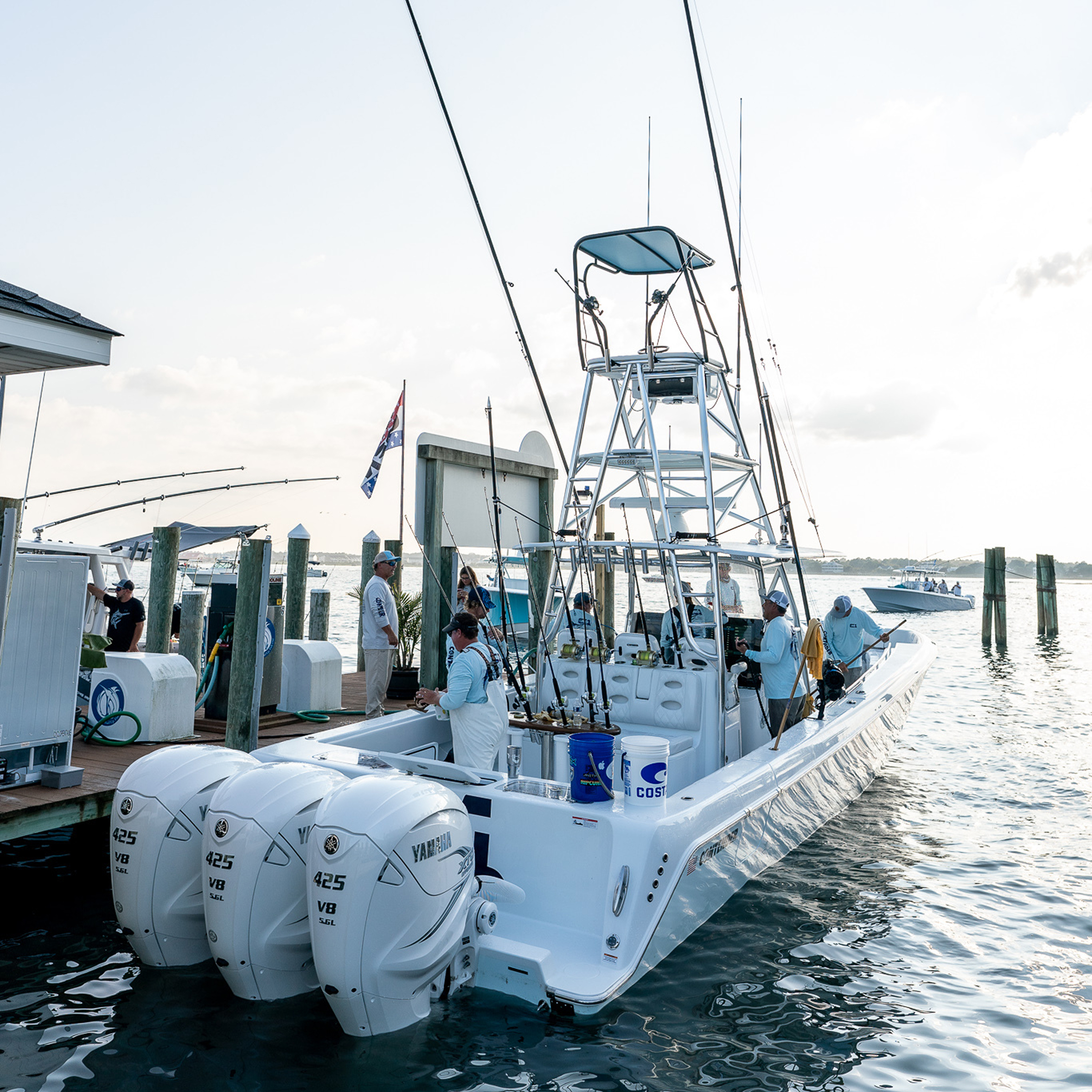 Watersports_Marketing contender boats